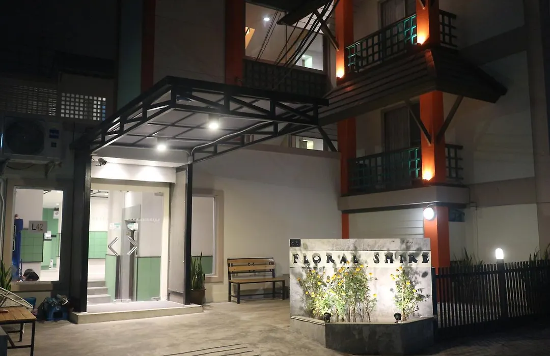L42 Hostel Suvarnabhumi Airport-1